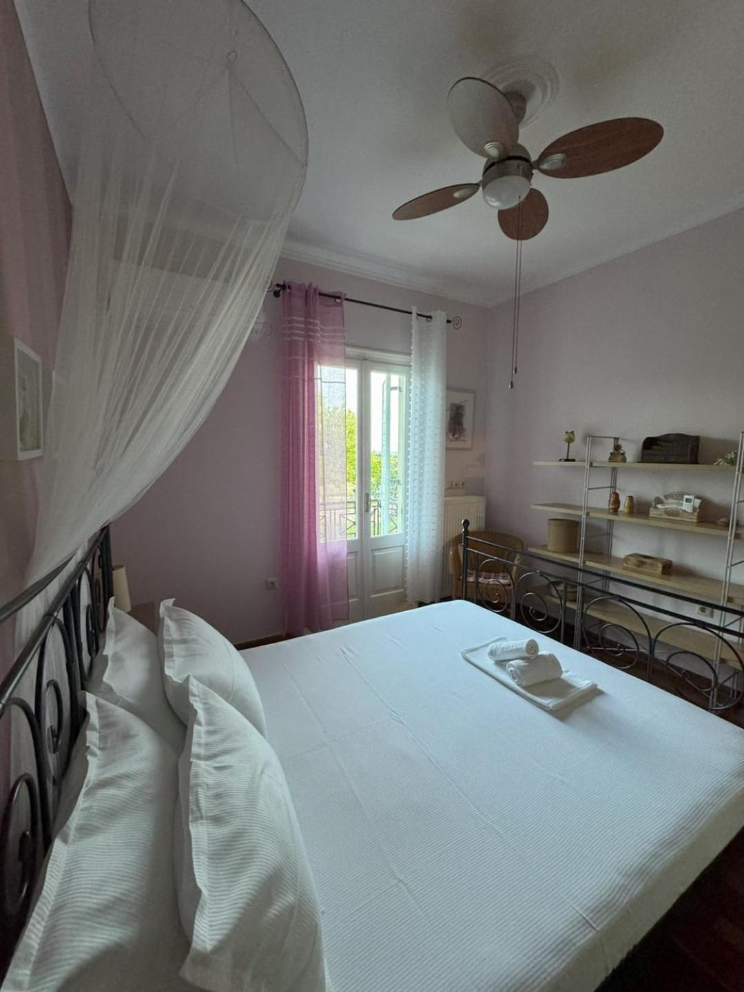 Araucaria Home Lixouri Luaran gambar